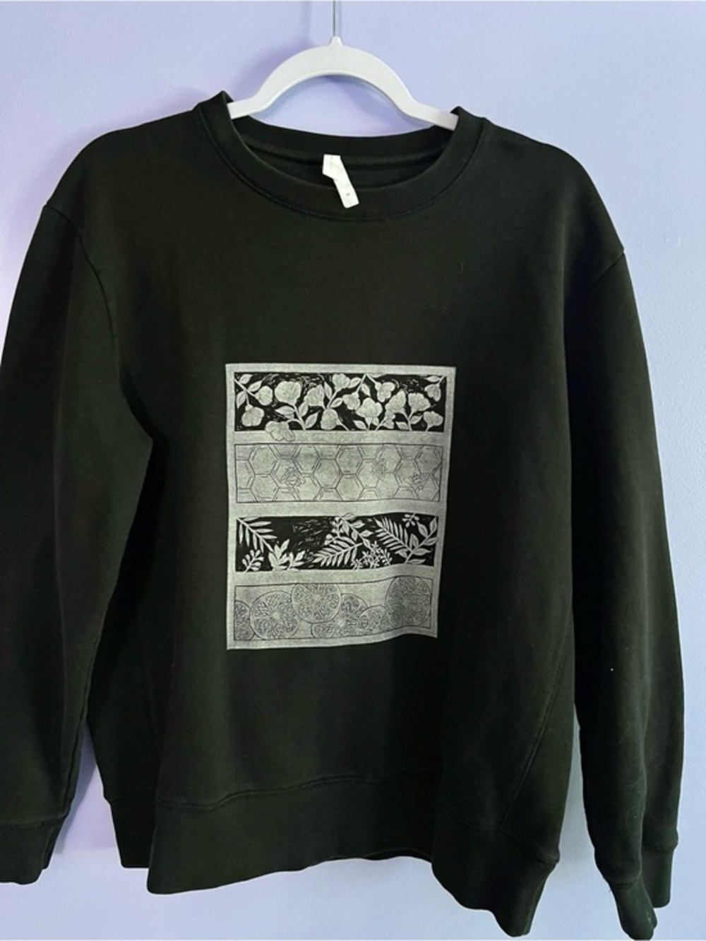 Original Favorites black crewneck sweatshirt minimalist botanical graphic design
